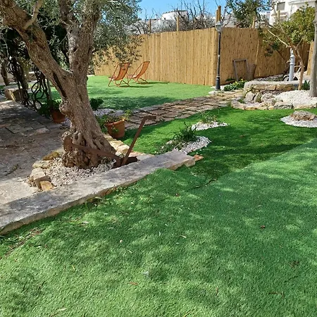 Trullo بيت للعطل ألبيروبيللو